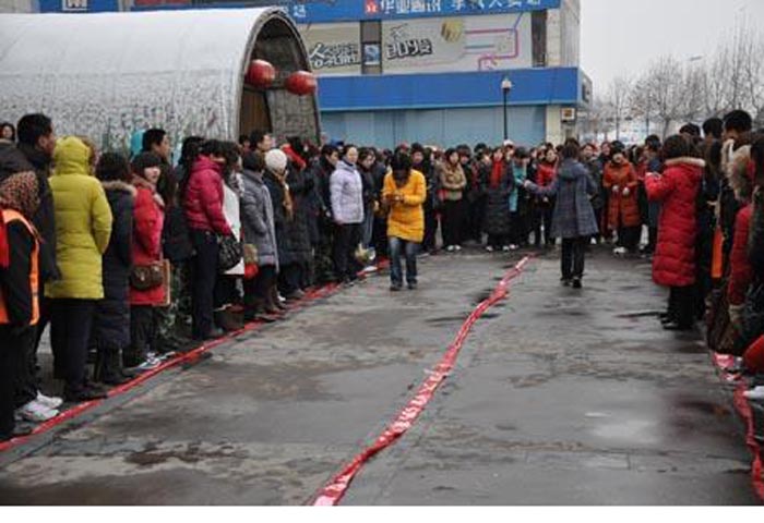 迎婦女節，大洋百貨成功組織員工托乒乓球比賽