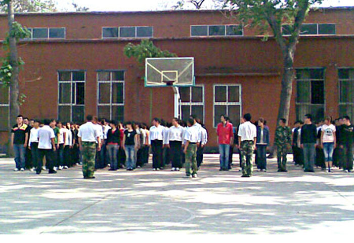 超市公司員工輪訓軍訓效果評比圓滿結束